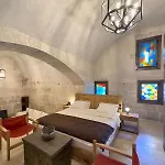 Kervansaray Museum Hotel *