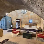 Hotel Kervansaray Museum