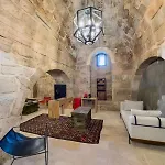 Hotel Kervansaray Museum *