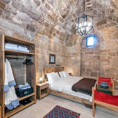 Hotel Kervansaray Museum *